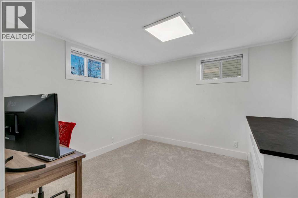 Single Family House Bungalow for Sale in  Child Avenue NE Renfrew Calgary 