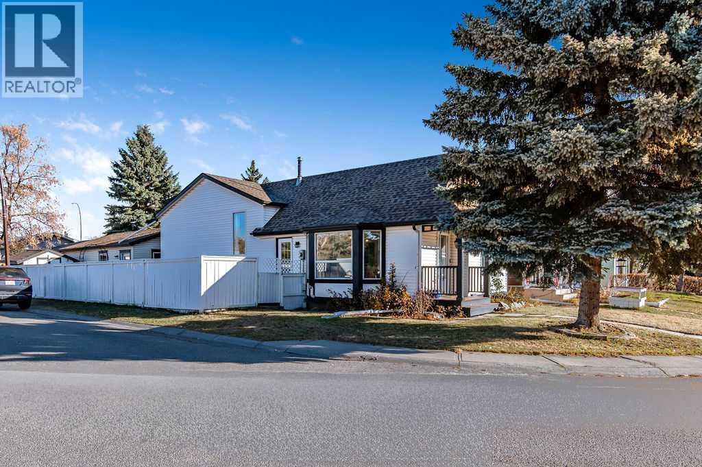 Single Family House 4 Level for Sale in  Woodfield Close SW Woodbine Calgary 