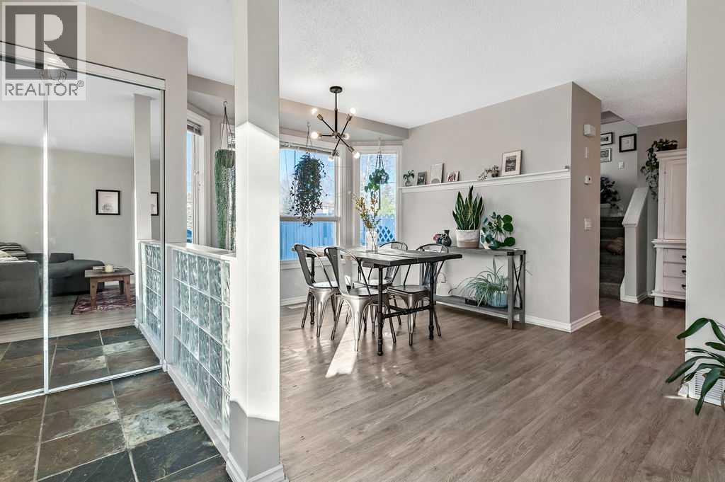 Single Family House 4 Level for Sale in  Woodfield Close SW Woodbine Calgary 