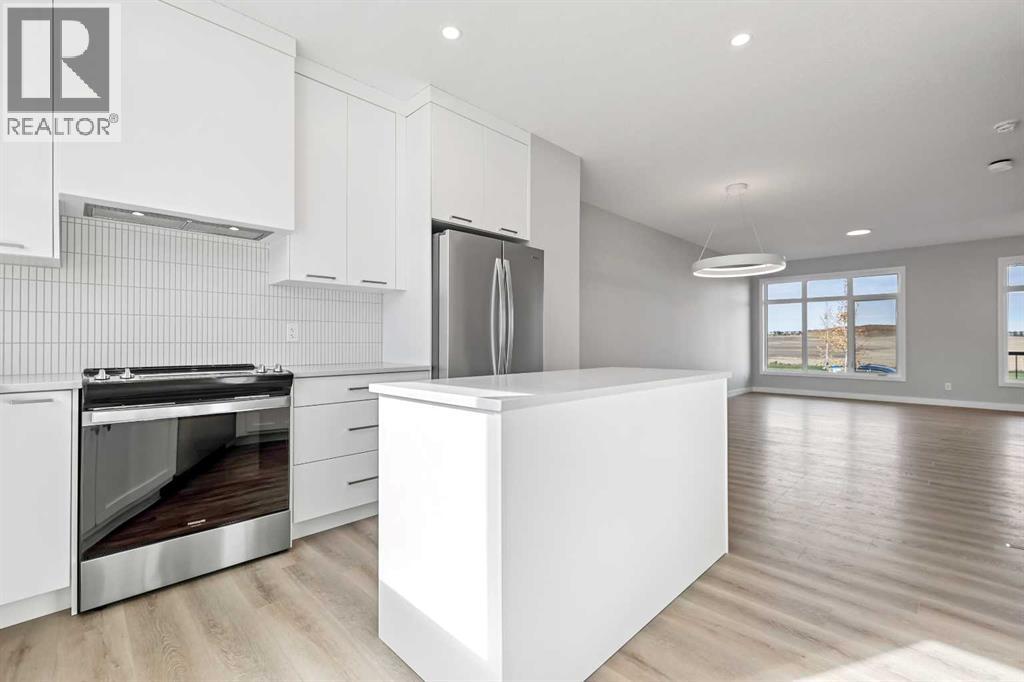 Single Family House for Sale in  Rangeview Avenue SE Rangeview Calgary 