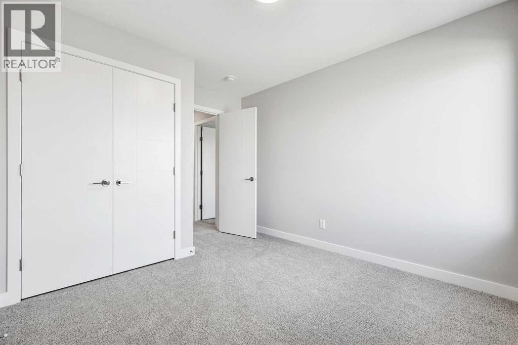 Single Family House for Sale in  Rangeview Avenue SE Rangeview Calgary 