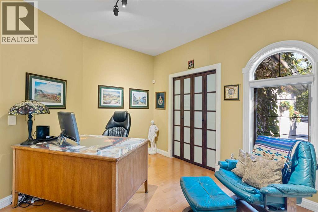 Single Family House Bungalow for Sale in  Sienna Ridge Landing SW Signal Hill Calgary 