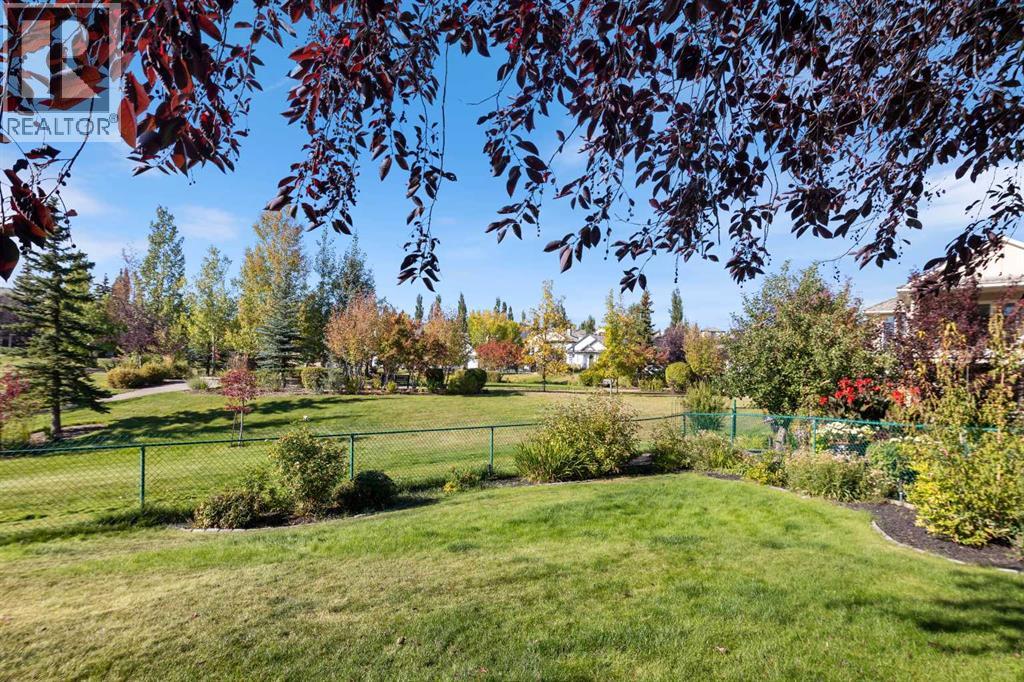 Single Family House Bungalow for Sale in  Sienna Ridge Landing SW Signal Hill Calgary 