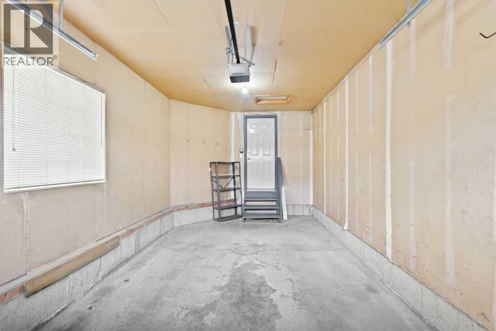 Single Family House for Sale in  Silvergrove Close NW Silver Springs Calgary 