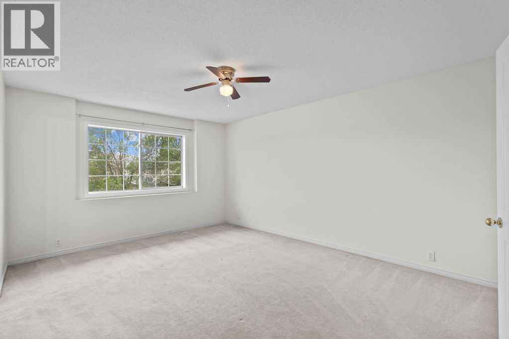 Single Family House for Sale in  Silvergrove Close NW Silver Springs Calgary 