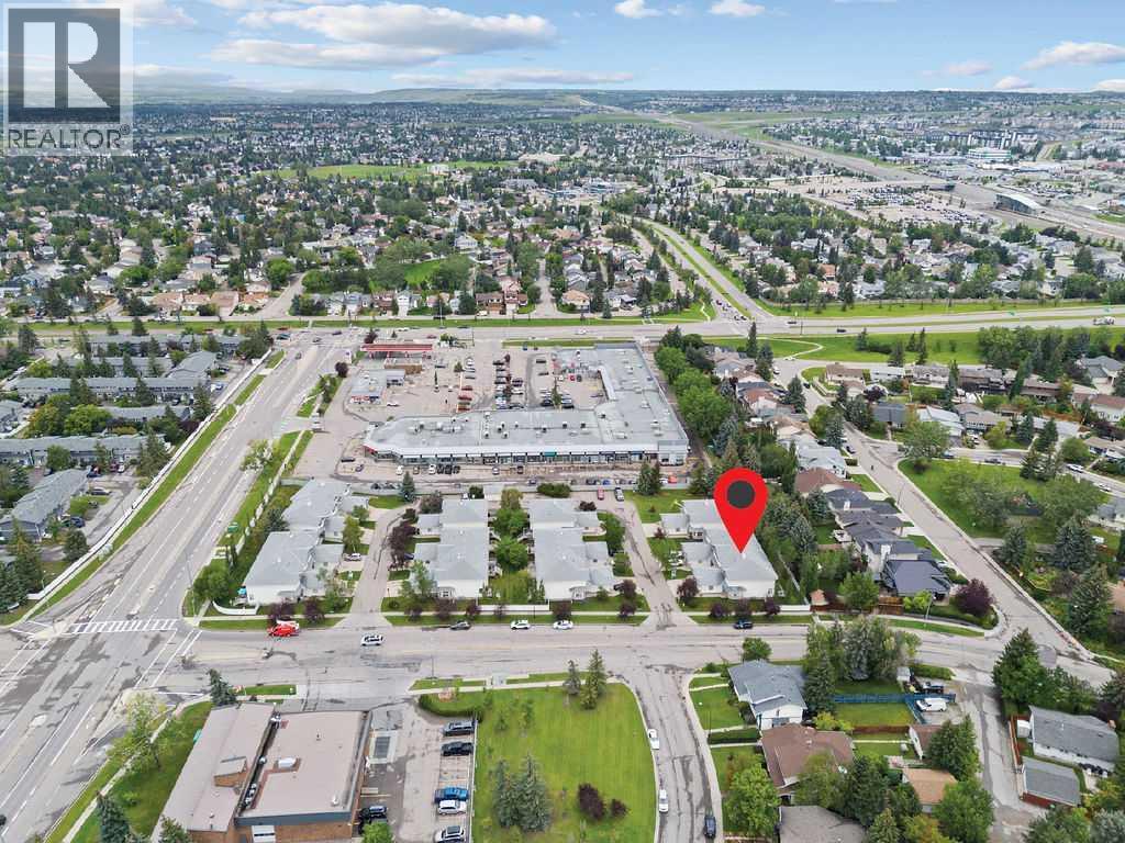 Single Family House for Sale in  Silvergrove Close NW Silver Springs Calgary 