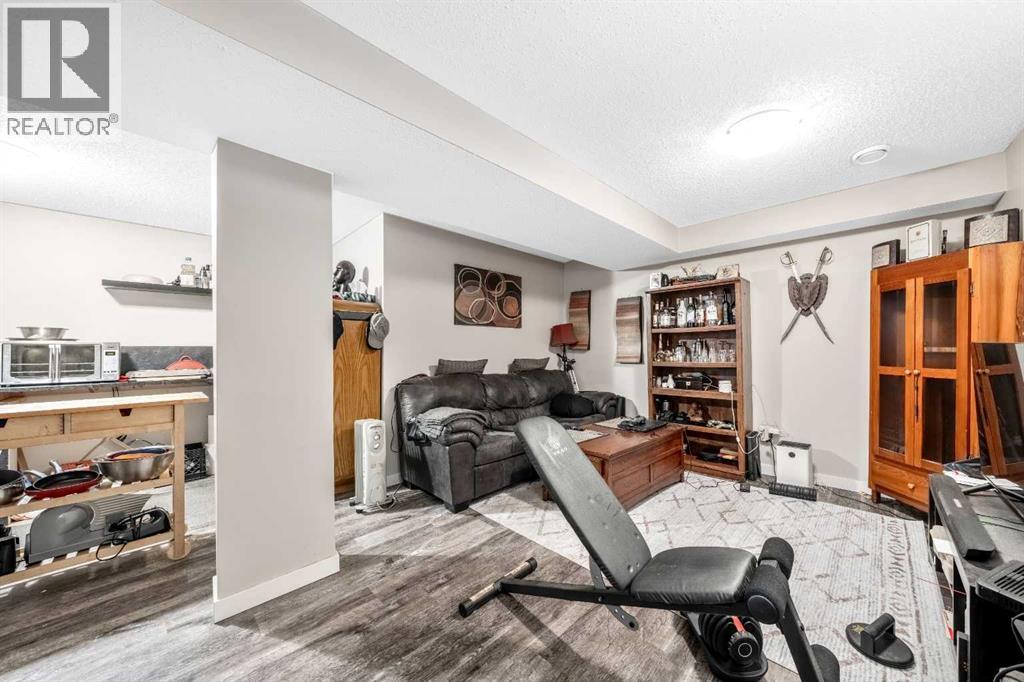 Single Family House Bungalow for Sale in  Whitlock Place NE Whitehorn Calgary 