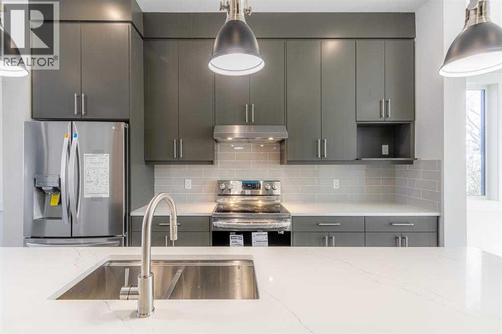 Single Family House for Sale in   Avenue NW West Hillhurst Calgary 