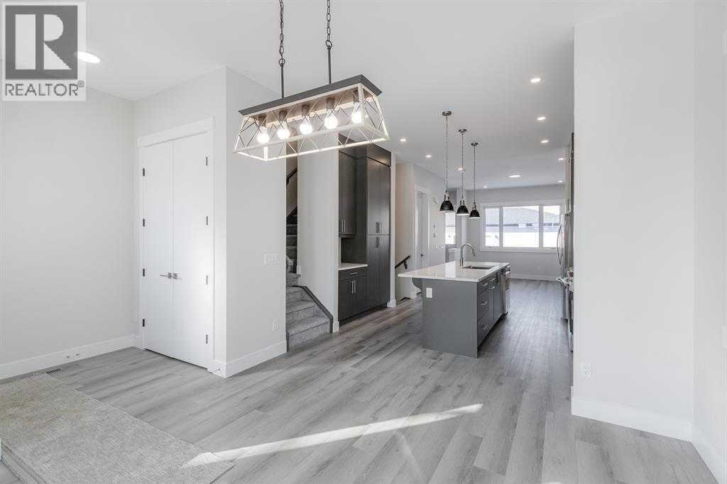 Single Family House for Sale in   Avenue NW West Hillhurst Calgary 