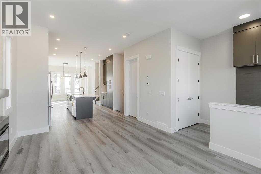 Single Family House for Sale in   Avenue NW West Hillhurst Calgary 