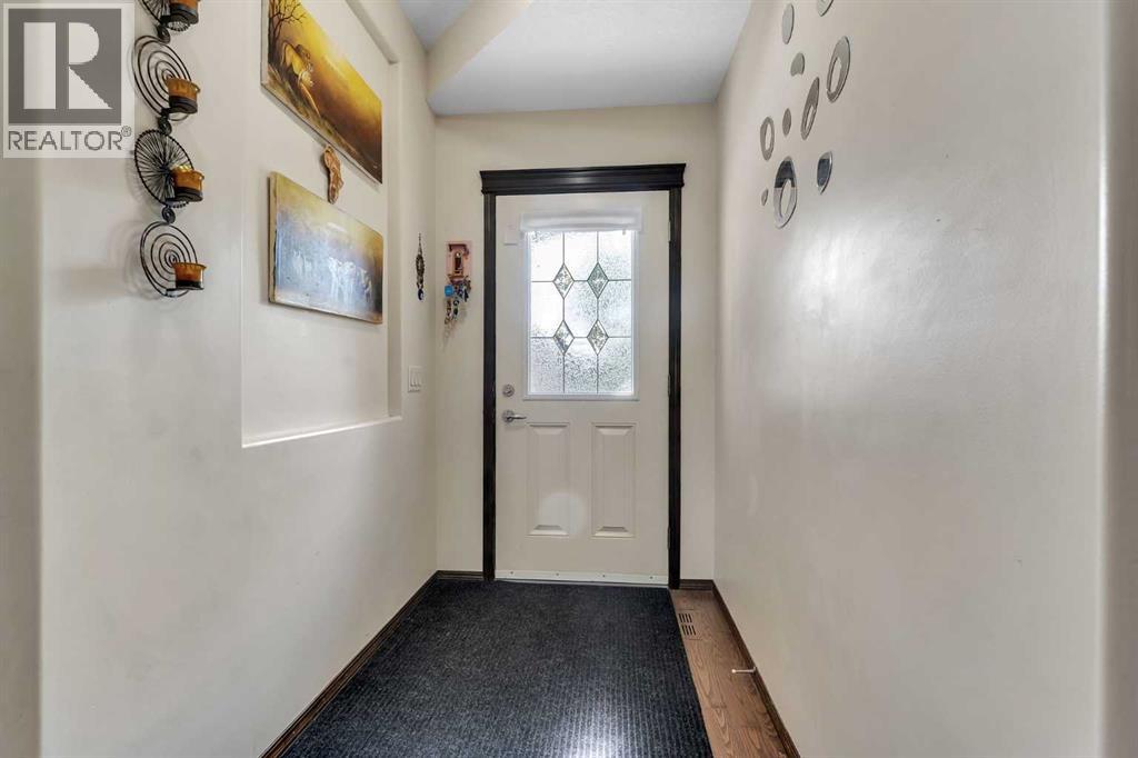 Single Family House for Sale in  Tuscany Summit Heath NW Tuscany Calgary 