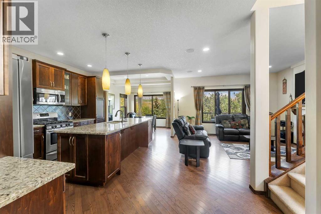 Single Family House for Sale in  Tuscany Summit Heath NW Tuscany Calgary 