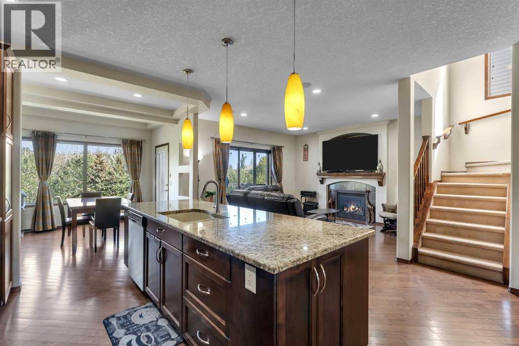 Single Family House for Sale in  Tuscany Summit Heath NW Tuscany Calgary 