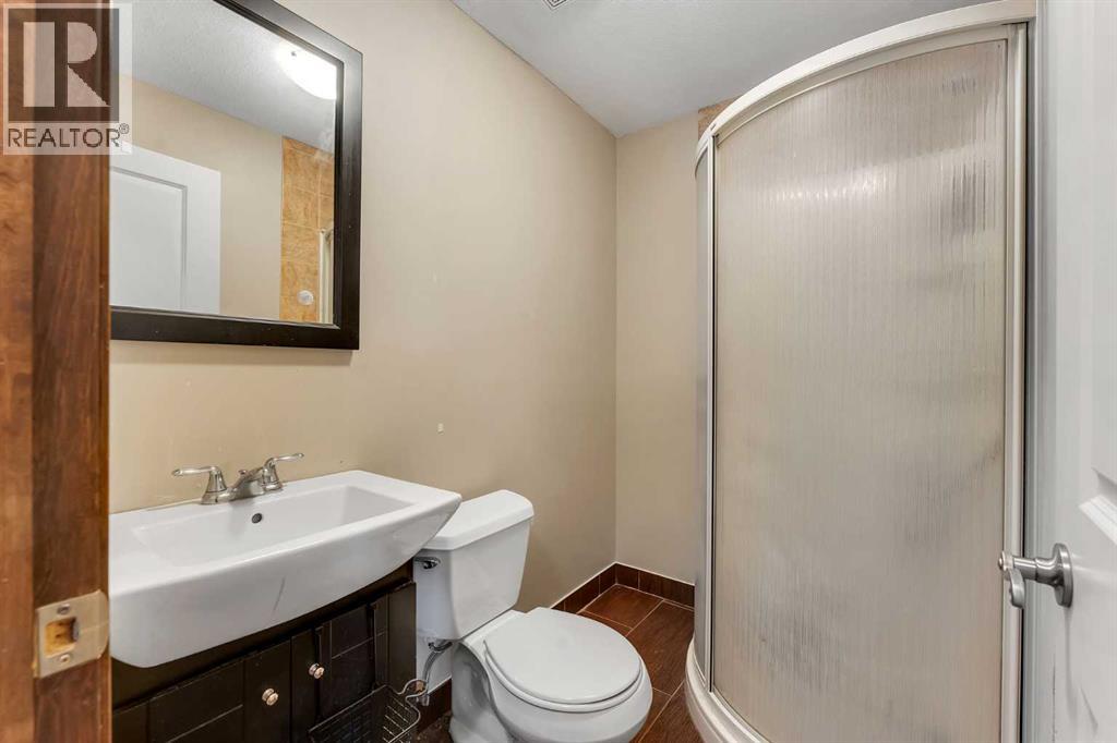 Single Family House for Sale in  Tuscany Summit Heath NW Tuscany Calgary 