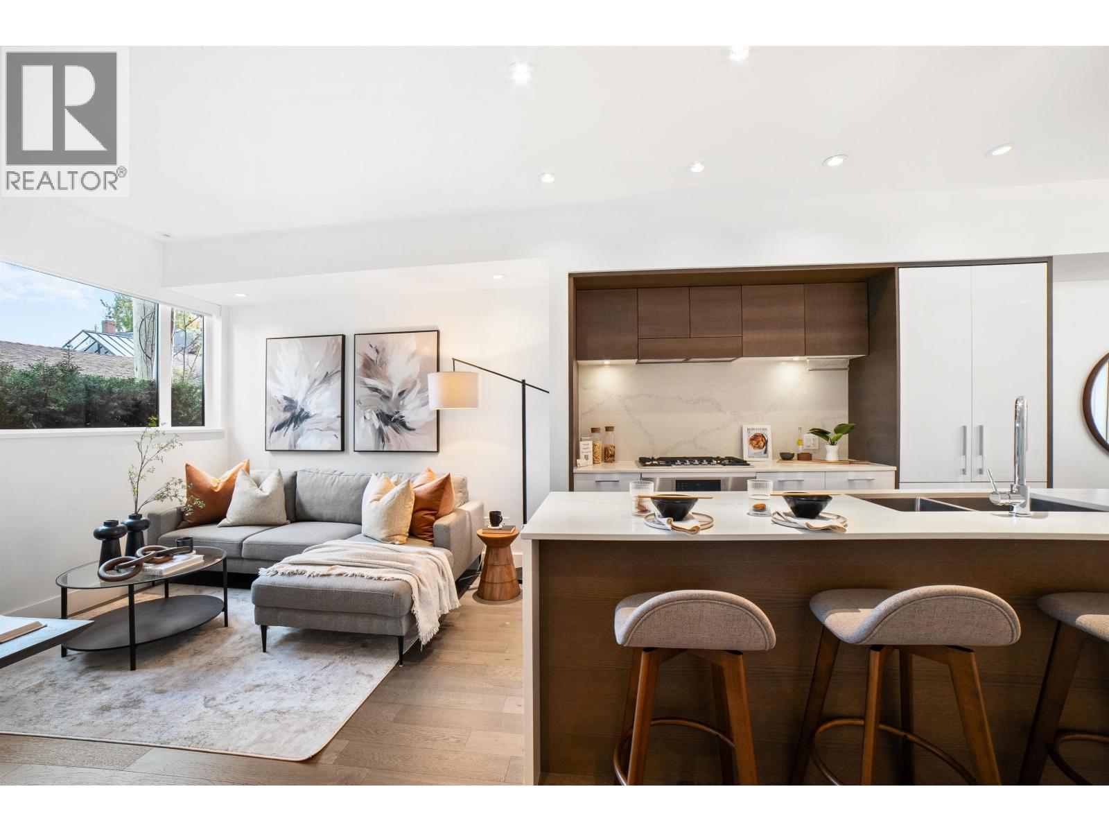 7458 GRANVILLE STREET, Vancouver