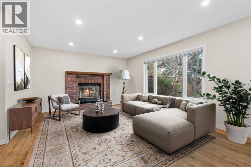 Single Family House for Sale in  Macewan Drive NW MacEwan Glen Calgary 