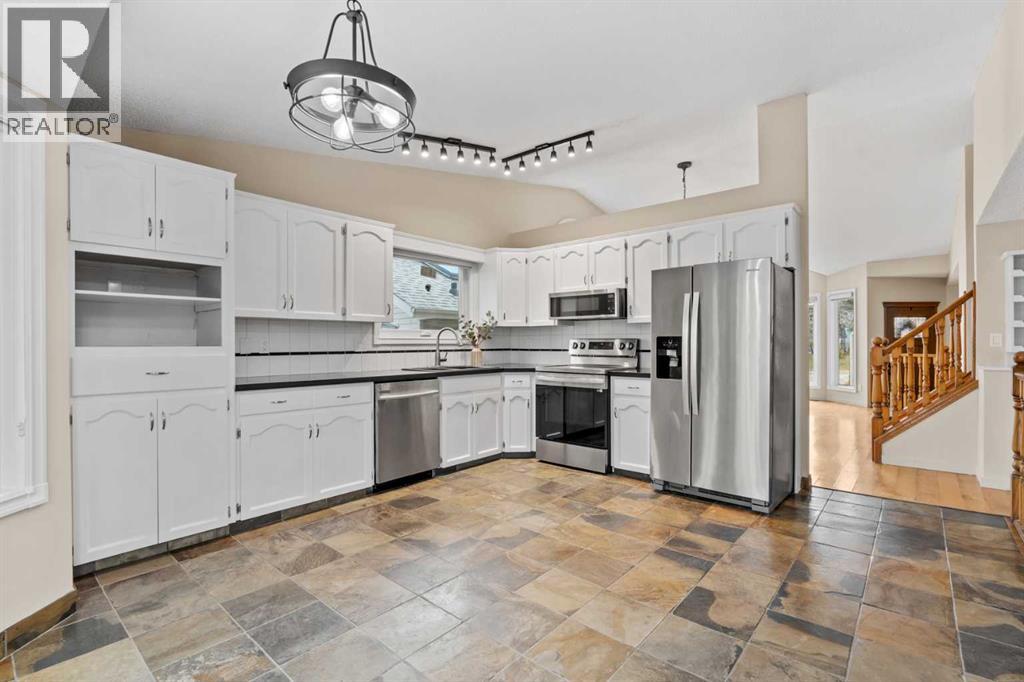 Single Family House for Sale in  Macewan Drive NW MacEwan Glen Calgary 