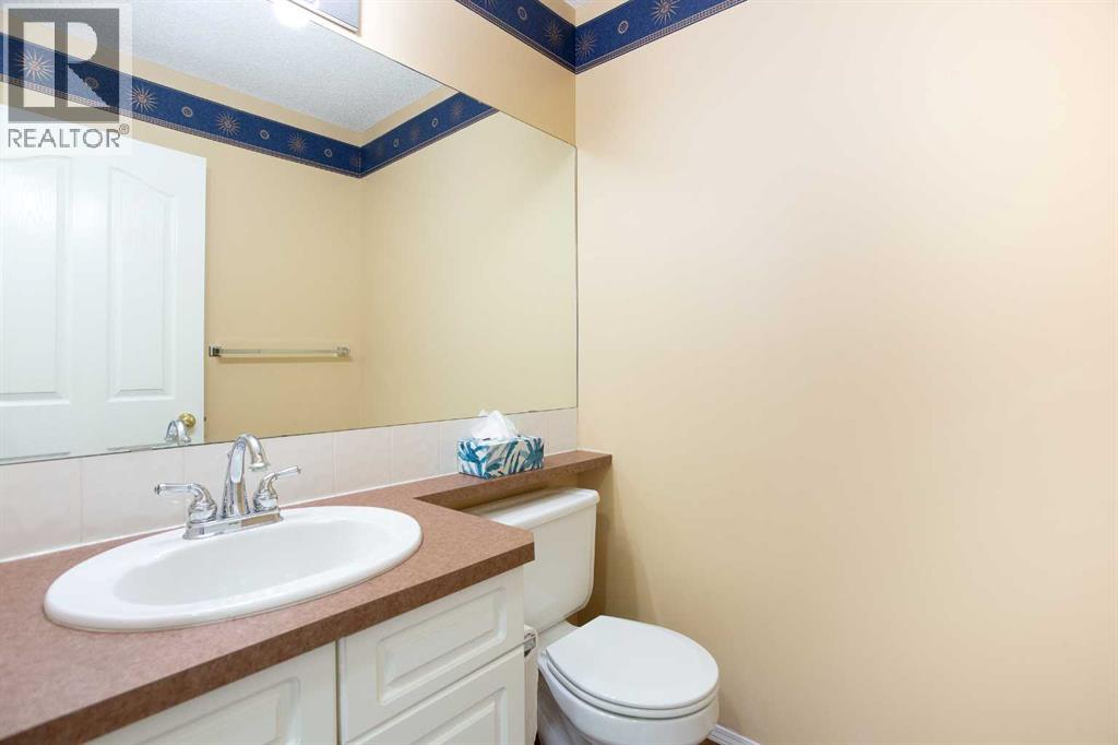 Single Family House for Sale in  Spring Crescent SW Springbank Hill Calgary 