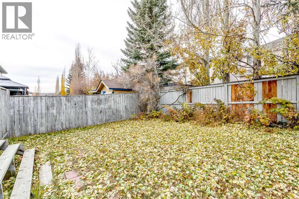 Single Family House for Sale in  Spring Crescent SW Springbank Hill Calgary 