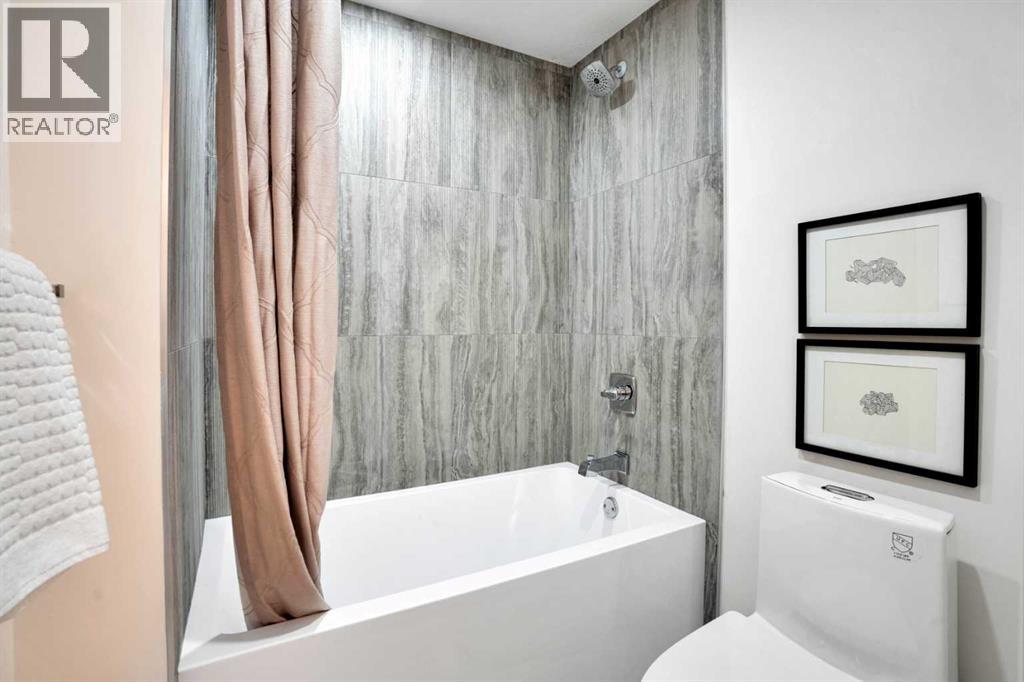 Single Family House for Sale in  Lacombe Way SW Lakeview Calgary 