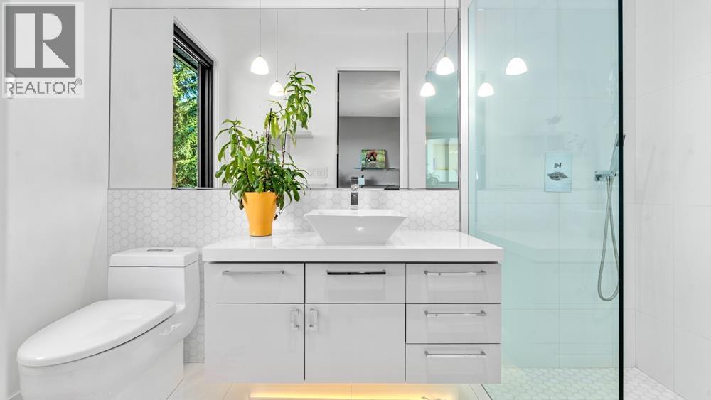 2650 ROSEBERY AVENUE, West Vancouver