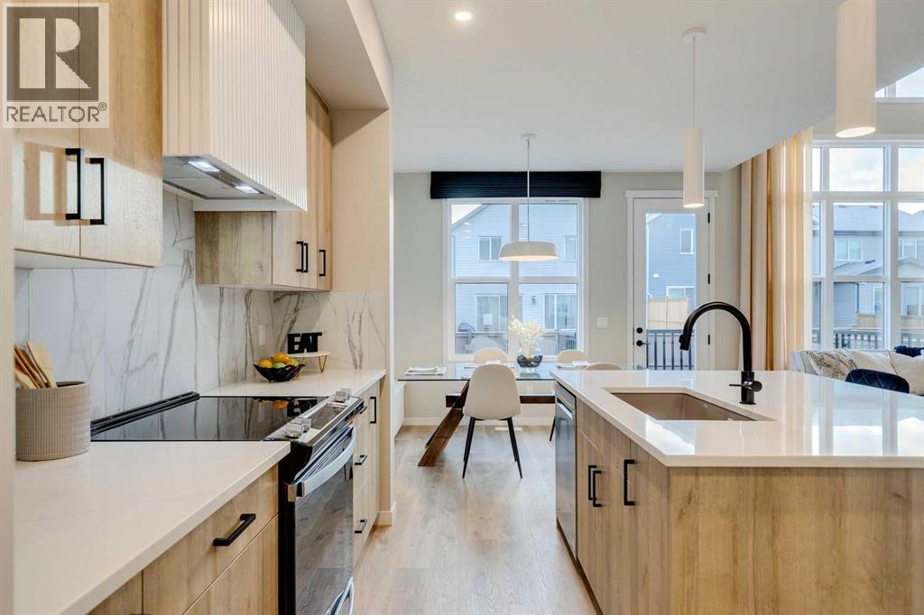 Single Family House for Sale in  Heirloom Drive SE Rangeview Calgary 