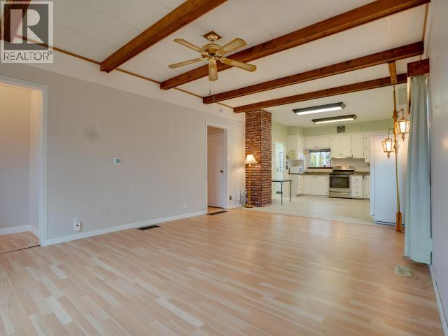 6345 POPLAR STREET, Powell River