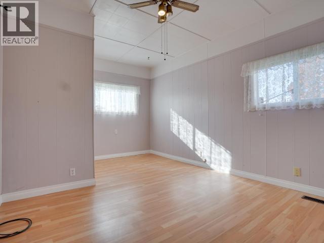 6345 POPLAR STREET, Powell River