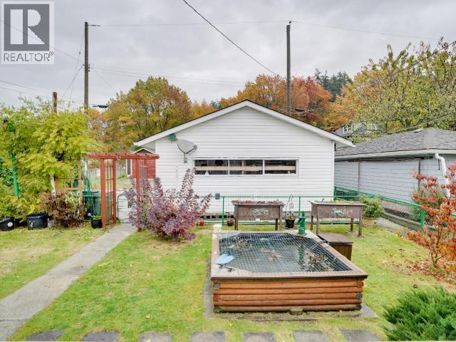 6345 POPLAR STREET, Powell River