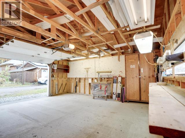 6345 POPLAR STREET, Powell River