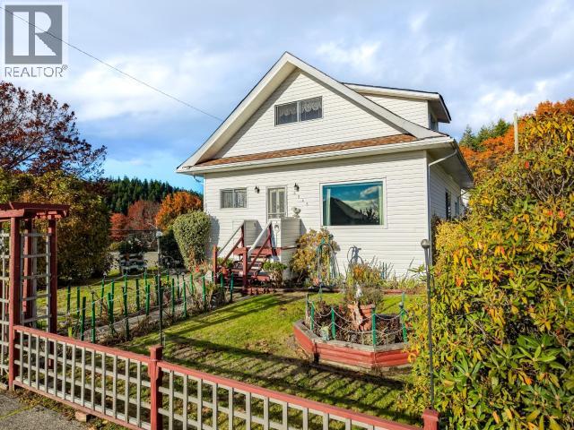 6345 POPLAR STREET, Powell River