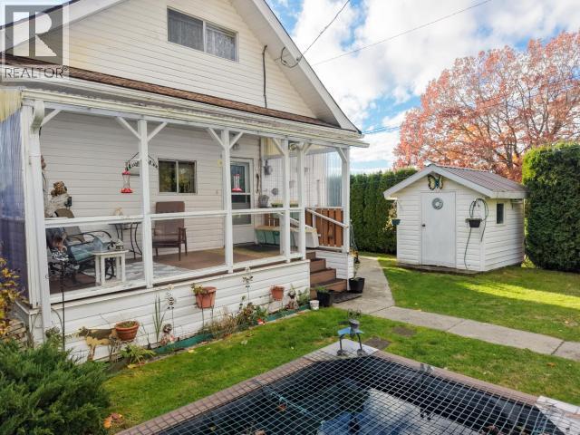 6345 POPLAR STREET, Powell River