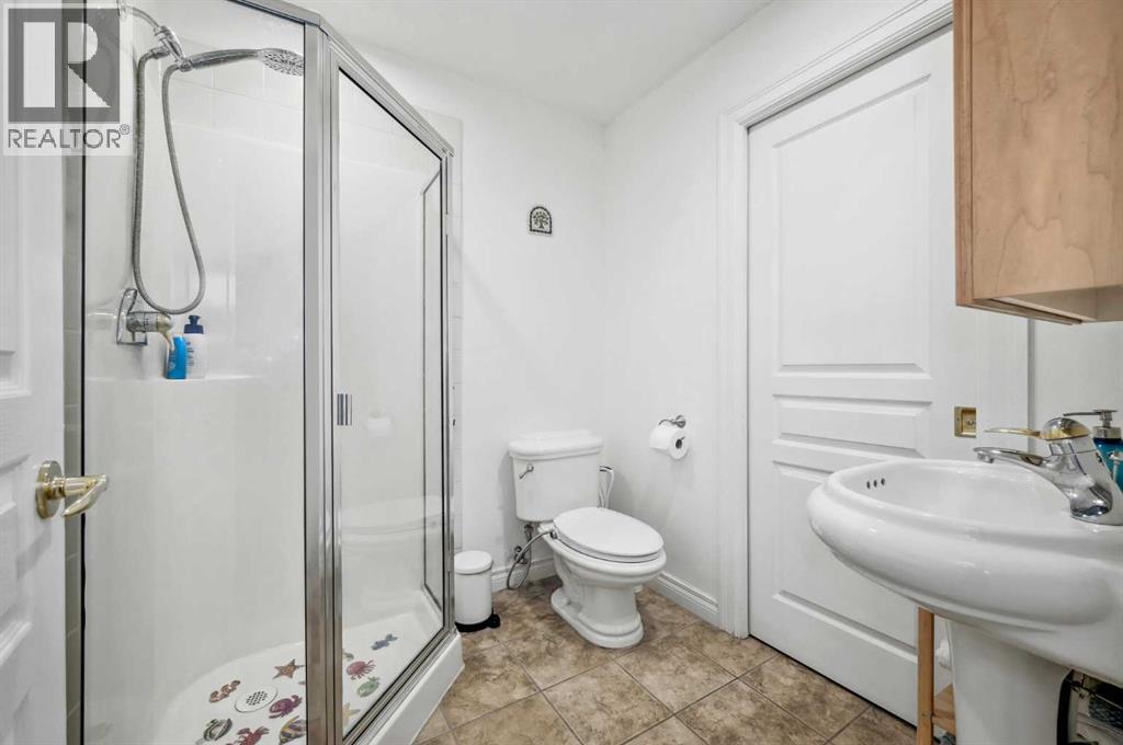 Single Family House for Sale in    Avenue SW Erlton Calgary 