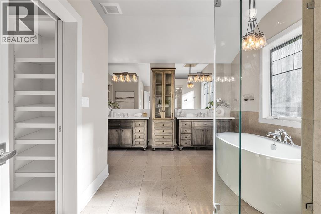 Single Family House for Sale in  Britannia Drive SW Elboya Calgary 