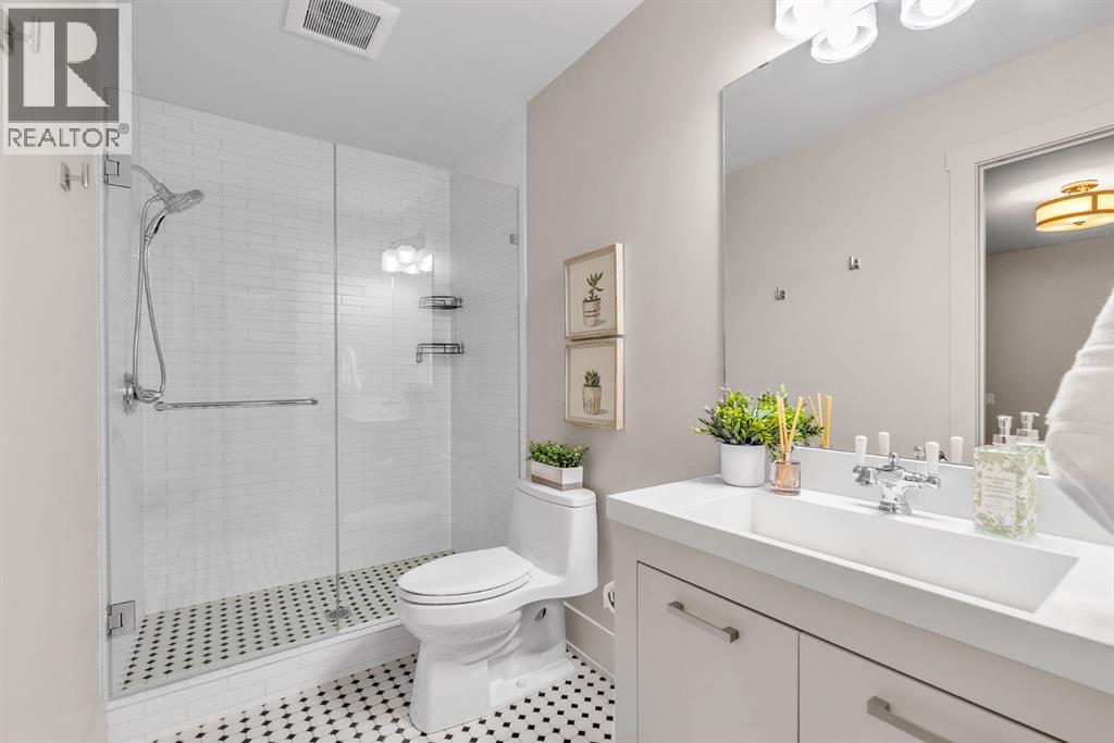 Single Family House for Sale in  Britannia Drive SW Elboya Calgary 