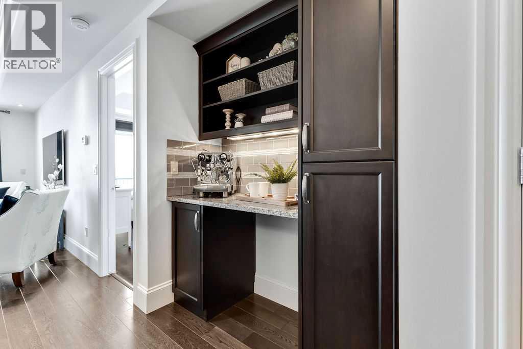 Single Family House for Sale in   Quarry Way SE Douglasdale/Glen Calgary 