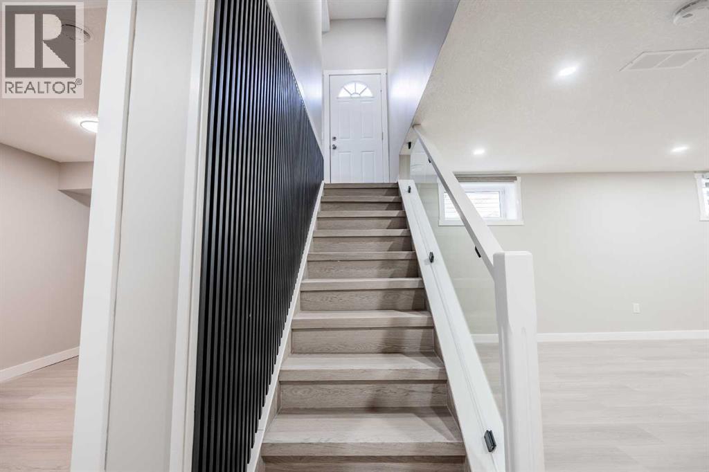 Single Family House Bungalow for Sale in  Berkley Road NW Beddington Heights Calgary 