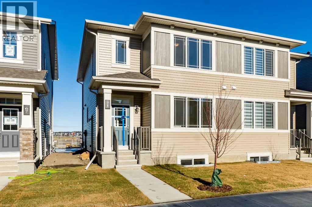 Single Family House for Sale in  Carringford Road NW Carrington Calgary 