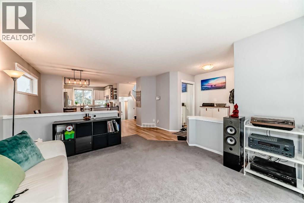 Single Family House for Sale in  Tuscany Springs Rise NW Tuscany Calgary 