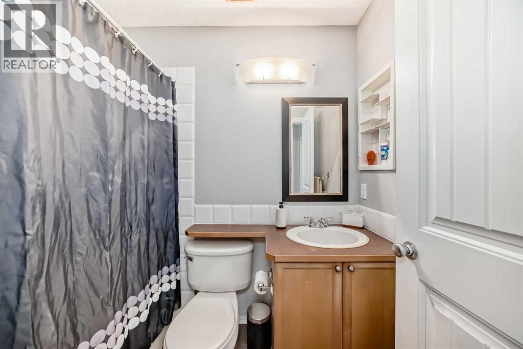 Single Family House for Sale in  Tuscany Springs Rise NW Tuscany Calgary 