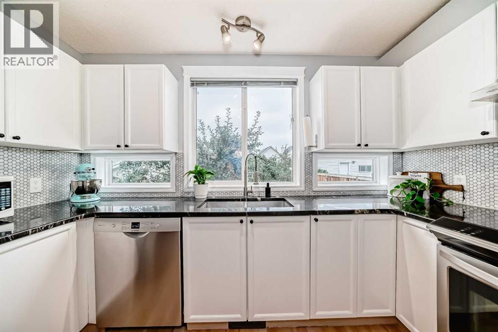 Single Family House for Sale in  Tuscany Springs Rise NW Tuscany Calgary 