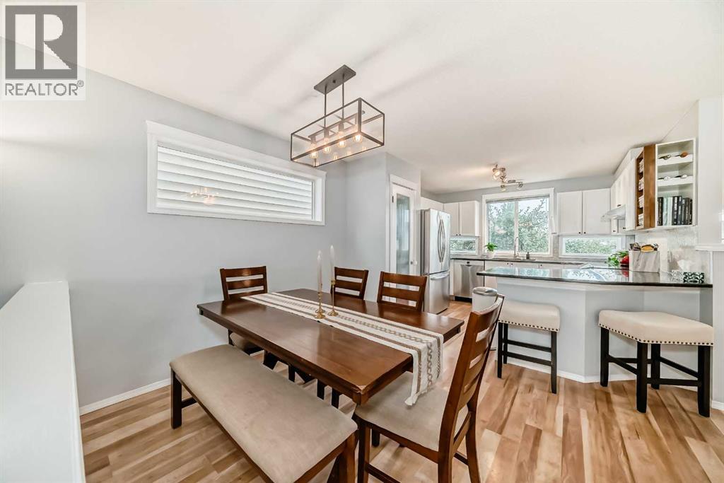 Single Family House for Sale in  Tuscany Springs Rise NW Tuscany Calgary 