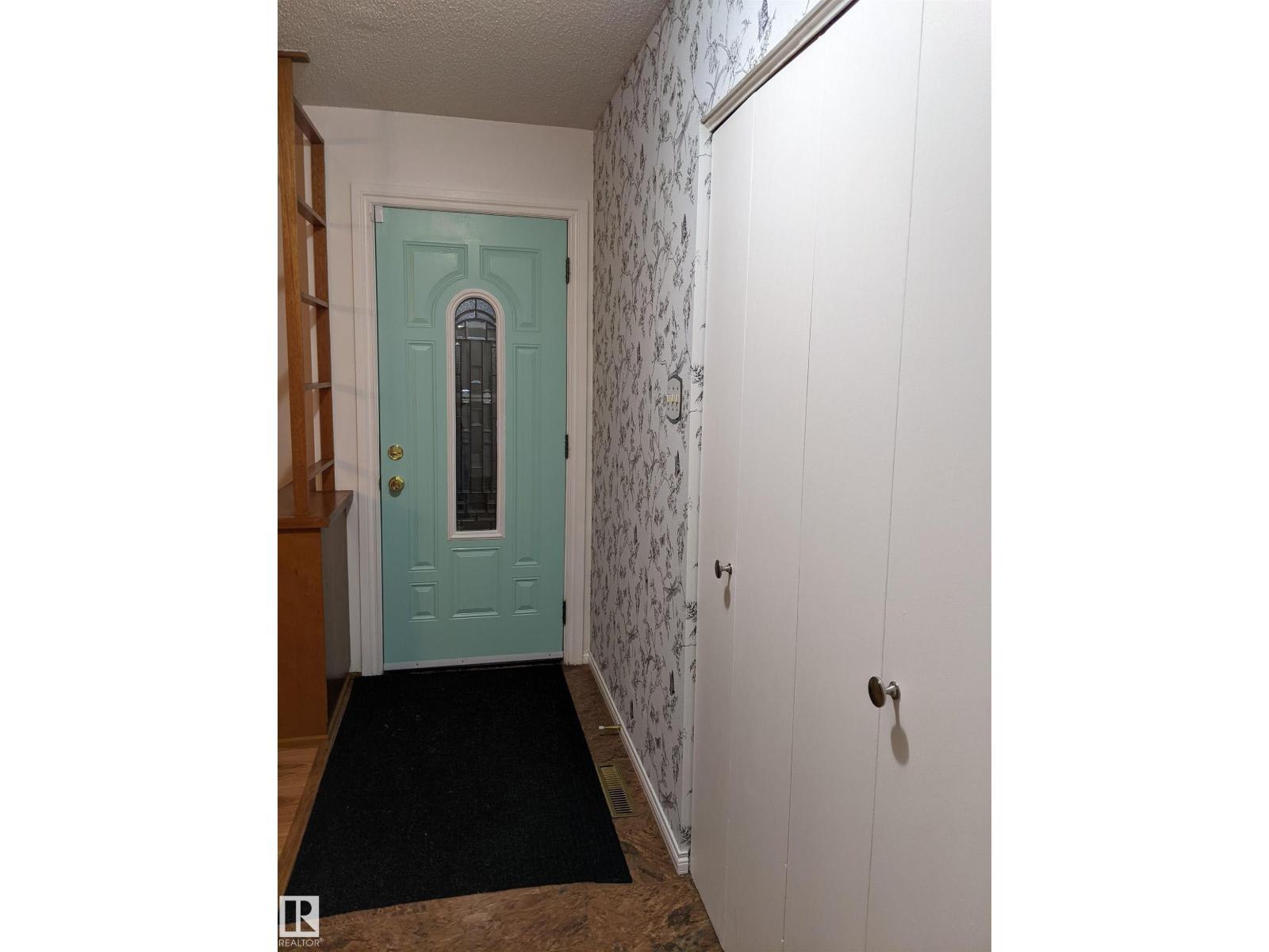 10719 152 Street NW, Edmonton