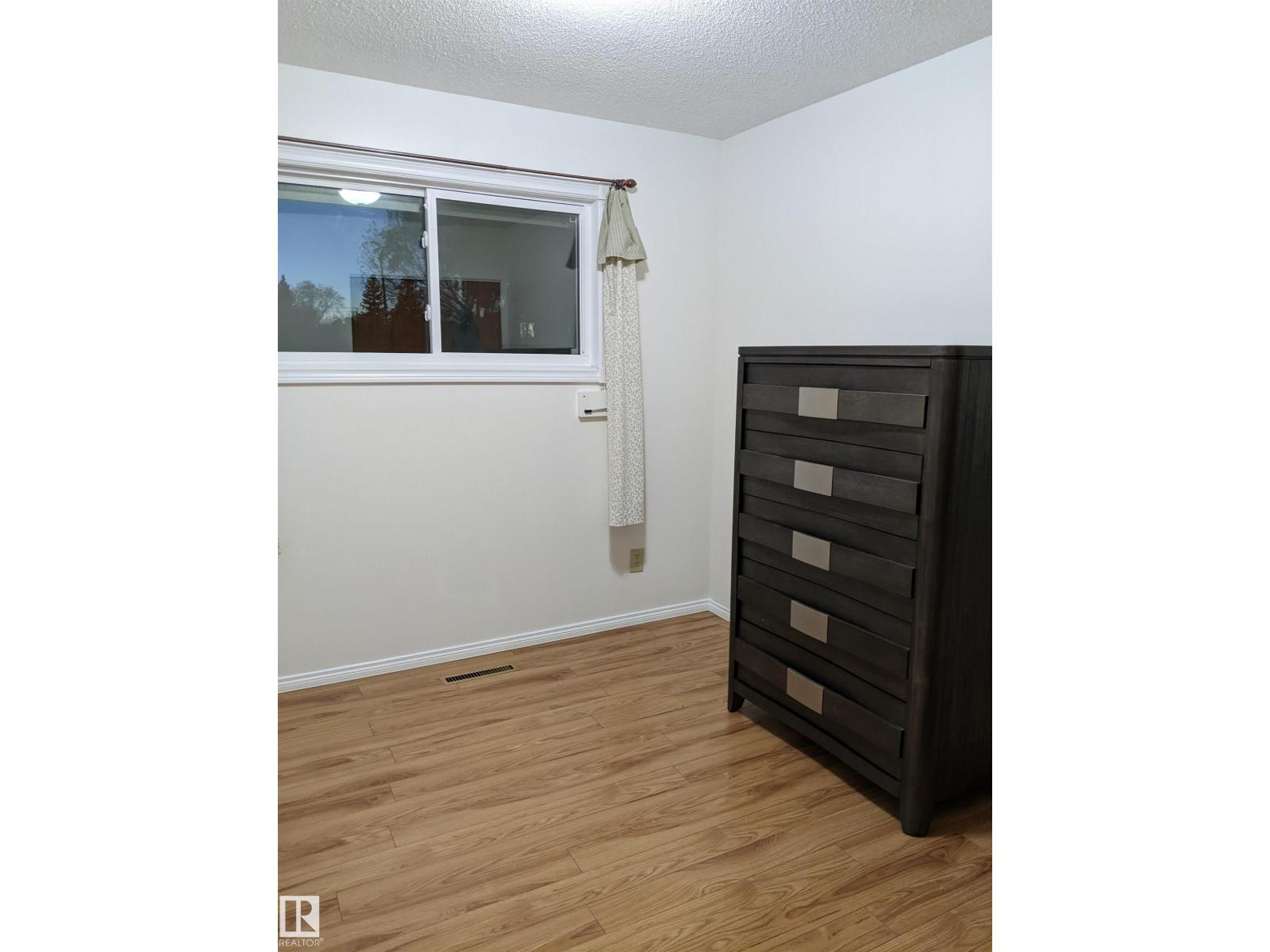 10719 152 Street NW, Edmonton