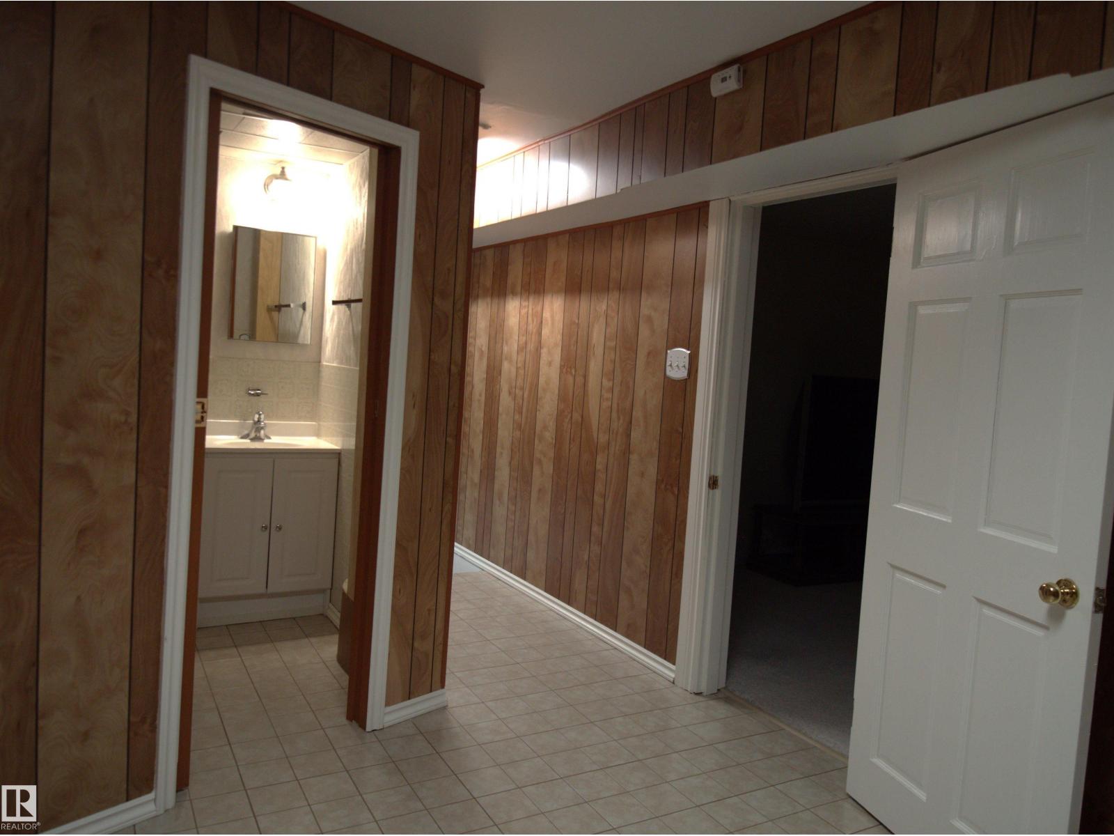 10719 152 Street NW, Edmonton