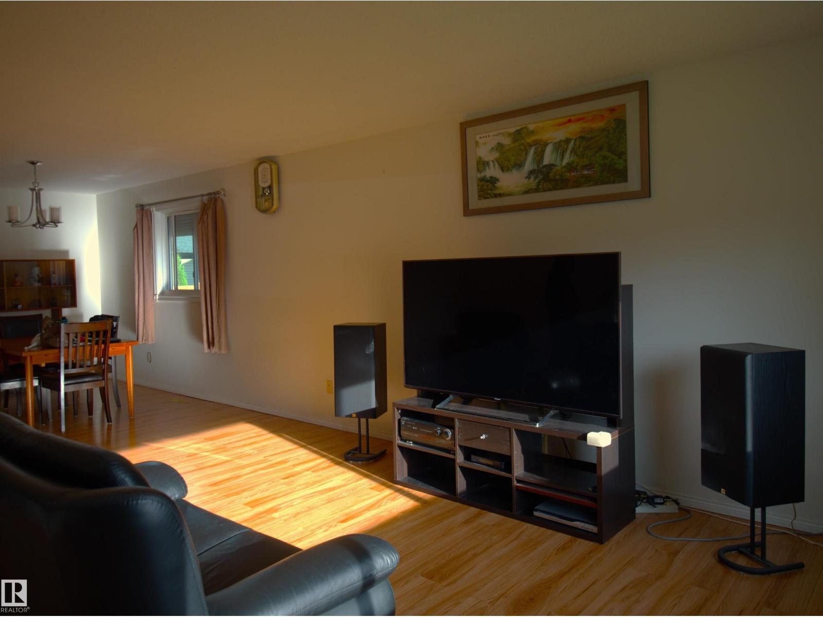 10719 152 Street NW, Edmonton