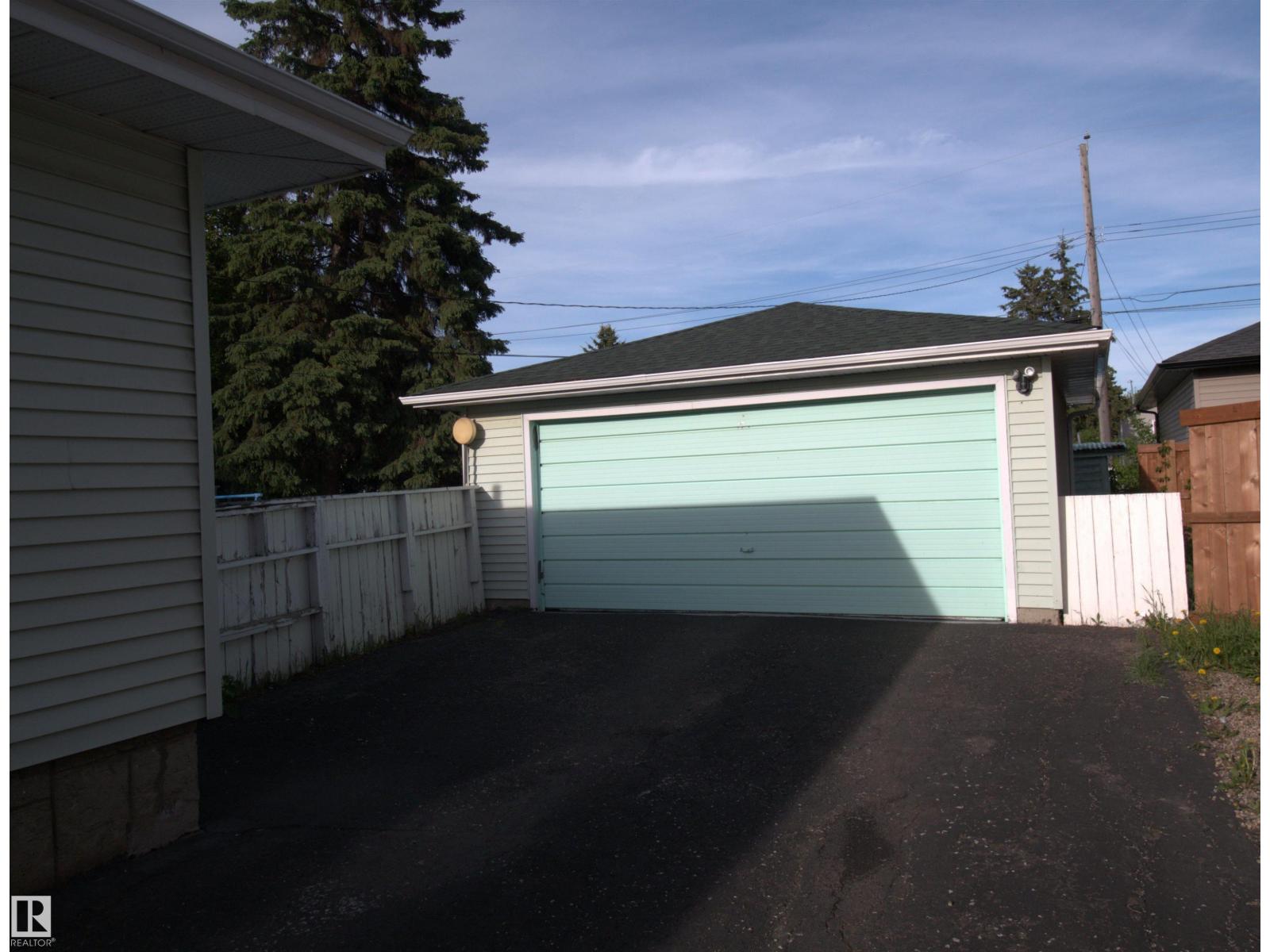 10719 152 Street NW, Edmonton