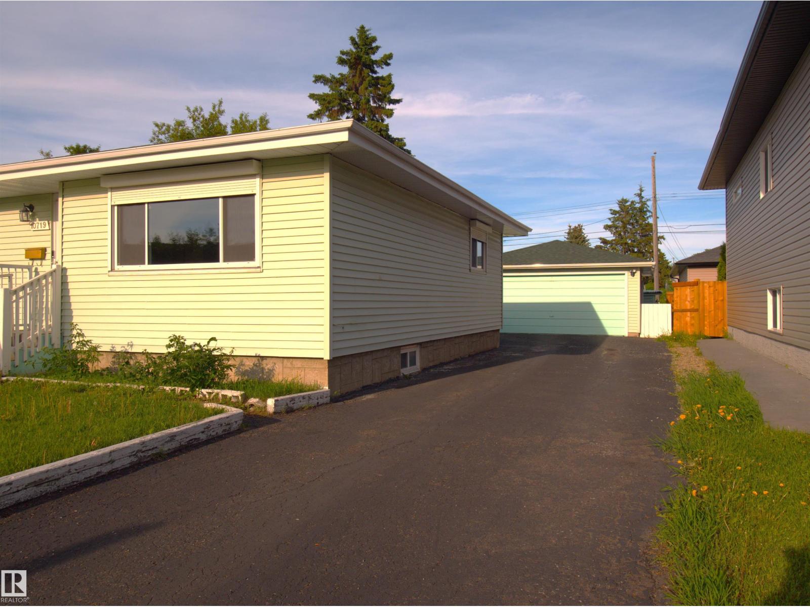 10719 152 Street NW, Edmonton