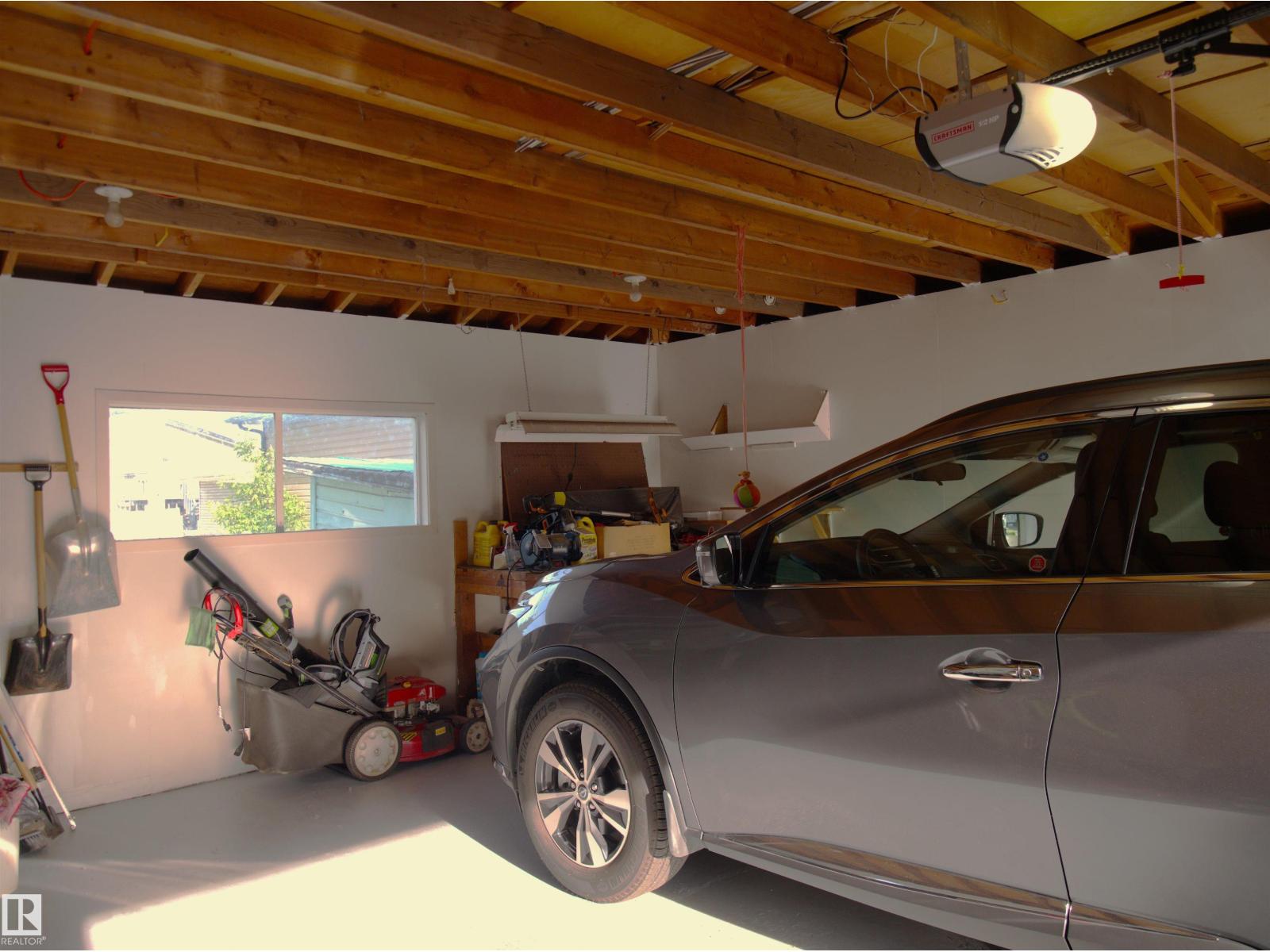 10719 152 Street NW, Edmonton