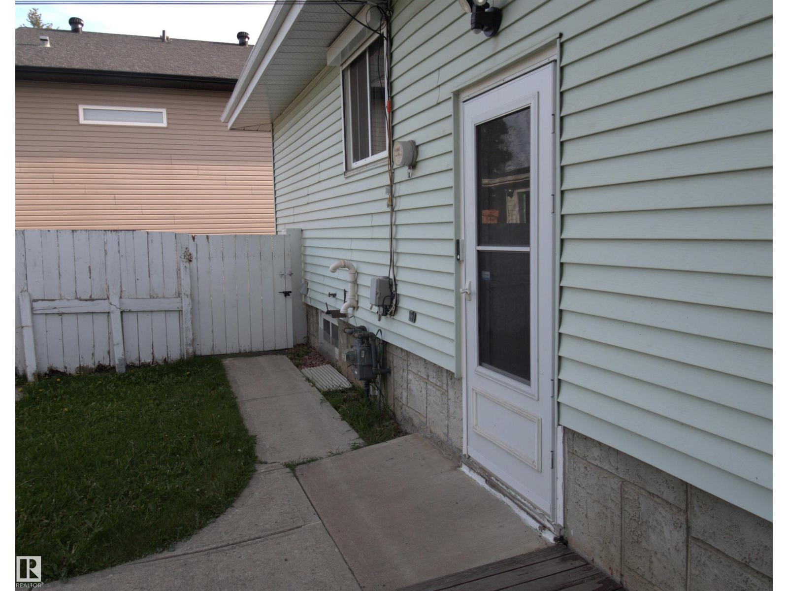 10719 152 Street NW, Edmonton